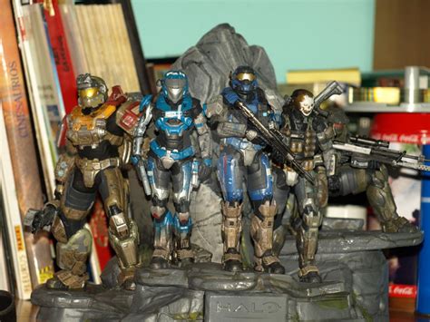 Halo Reach Noble Team Statue By Malevouvenator On Deviantart