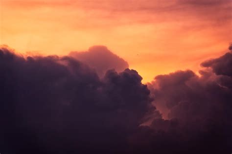 Premium Photo Beautiful Dramatic Sky And Cumulus Clouds In The Sunset