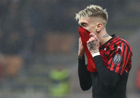 All about the ac milan player samuel castillejo: Paura per Castillejo: "Mi hanno rapinato con una pistola ...