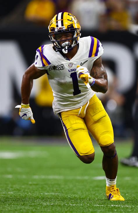 Chase couples excellent vertical athletic ability with uncanny body control and contortion ability, and he also has the coordination to use these. LSU WR Ja'Marr Chase Opts Out Of 2020 Season