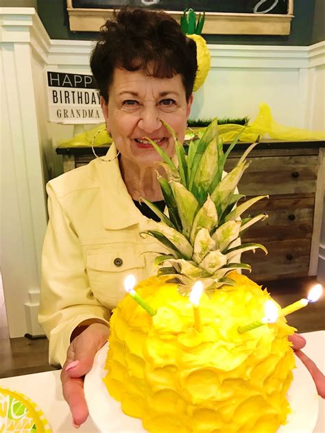 Michelle Paige Blogs Pineapple Party