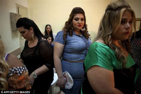 Fat And Beautiful Pageant 18st Pageant Queens Fatten Up To Be Crowned