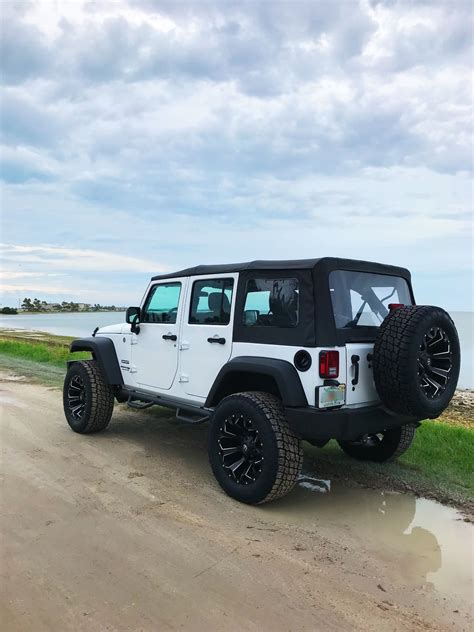 Lifted White Jeep With Fuel Rims White Jeep Jeep Life Custom Jeep