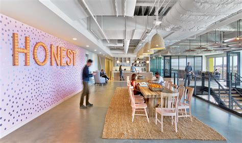 A Tour Of The Honest Companys Cool Los Angeles Headquarters Officelovin