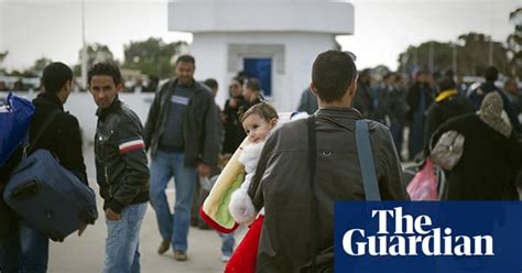 Thousands Flee Violence In Libya In Pictures World News The Guardian