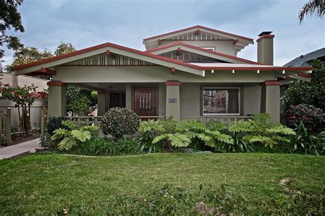 Frank lloyd wright, california concrete block home. California Bungalow and Craftsman Real Estate