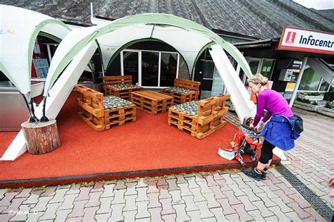 Slovakien detaljerad karta över alla europeiska länder med huvudstäder och storstäder, slovakien administrativa avdelningen karta, befolkning och koordinater i landet. Tatranská Lomnica Slalombacke Prešovský kraj Skidort Slovakien