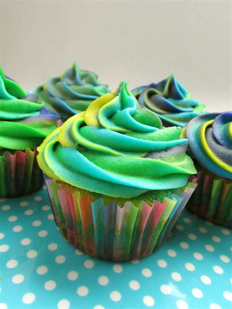 0 ответов 0 ретвитов 1. {RECIPE} Ultimate Rainbow Cupcakes | Catch My Party