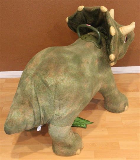 Playskool Kota My Triceratops Dinosaur With Leaves 2007 Hasbro 08143