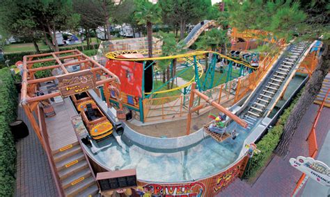 Various activities are available at union lido, both for children and adults. Topcamping Union Lido | Vergelijk stacaravan-aanbieders ...