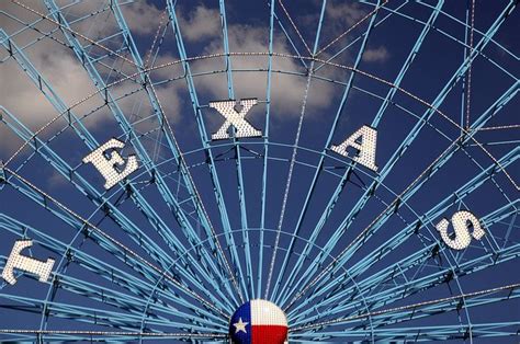 Texas Star Ferris Wheel Dallas State Fair Blue Sky Clouds South Dsc