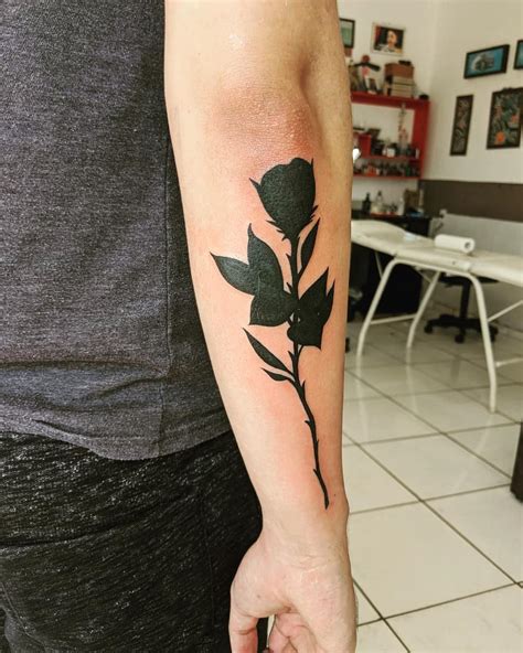 Https://tommynaija.com/tattoo/black Rose Designs For Tattoos
