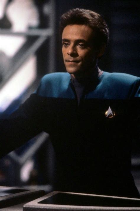 Alexander Siddig As Dr Julian Bashir In Star Trek Deep Space Nine Fandom Star Trek Star Trek