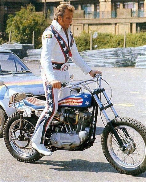 Mr Evel Knievel American Legend Petrocamp Wedding Dress Train