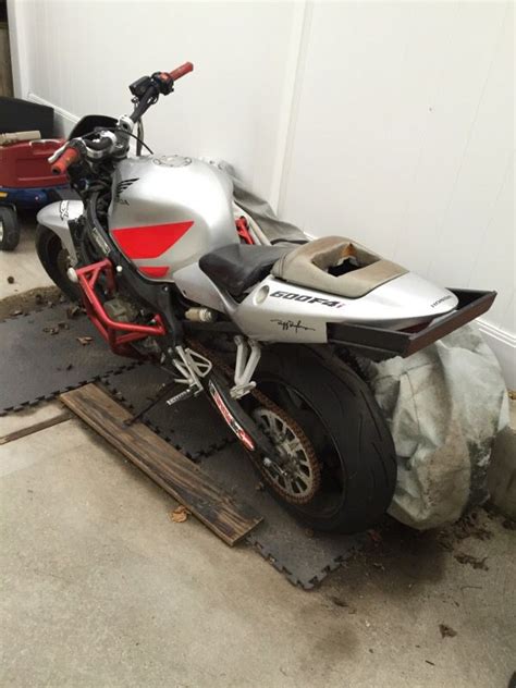 Airport rd at peterson rd looking to sell my 2002 honda cbr 600 f4i for $2000 obo. 02 Honda f4i stunt bike (AWESOME BIKE) for Sale in Staten ...