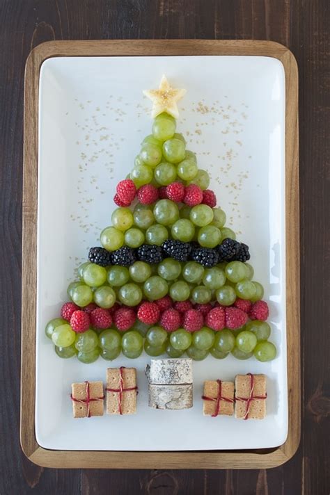 These christmas appetizers are perfect for kicking off christmas dinner or a festive holiday party. Christmas Tree Fruit Platter | The First Year