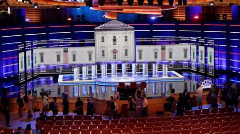 2020 Democratic Hopefuls Set To Take The Stage In First Debate On Air