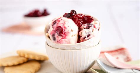 Easy Cranberry Ice Cream No Churn Helens Fuss Free Flavours