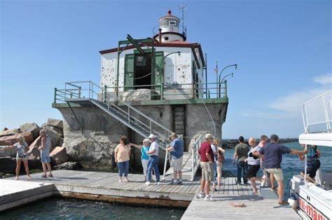 Help Preserve The Ashtabula Lighthouse On Lake Erie