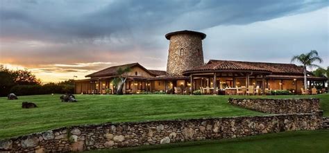 In the puerto rico area, the balcón de amadores complex offers stunning open views of the sea. The Best Places in Puerto Rico to Have Your Luxurious Farm ...