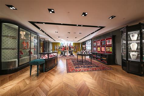 Gucci Revamped London Flagship Store The Impression