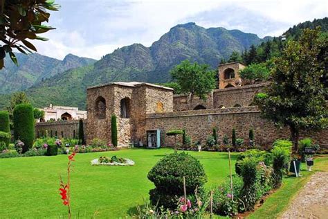 Top 10 Places To Visit In Srinagar Trans India Travels