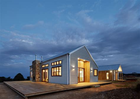 This Shed Inspired House In Australia Features A Low Maintenance Fire