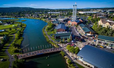 Bend Oregon City Guide What To See And Do Plus The Best Bars