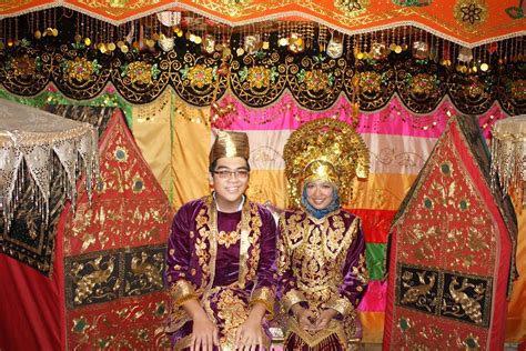 Minangkabau Wedding Procession