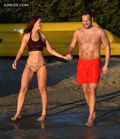 Jennifer Metcalfe Flaunts Amazing Curves With Her Man On The Beach In