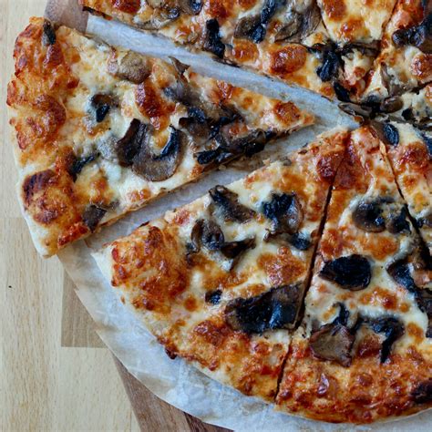 Easy Homemade Mushroom Pizza Everyday Homemade
