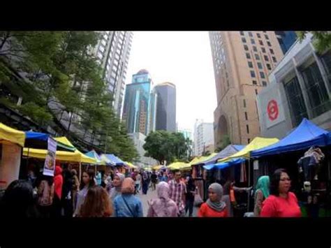 Actually, it just turns out to be no different than pretty much all of the other mass transport options that are available. Street food Near Monorail Station | Raja Chulan - YouTube