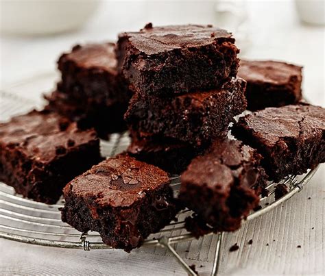 Le uova sono uno degli allergeni più comuni. Riciclare le uova di Pasqua | Brownies senza burro - Mamme ...