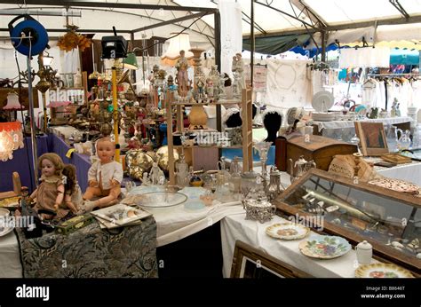 Stalls Markets Hi Res Stock Photography And Images Alamy