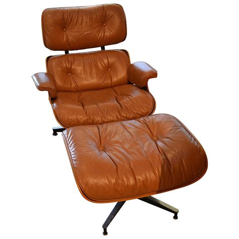 Vintage herman miller eames dcm. Vintage Eames Lounge Chair and Ottoman by Herman Miller at ...