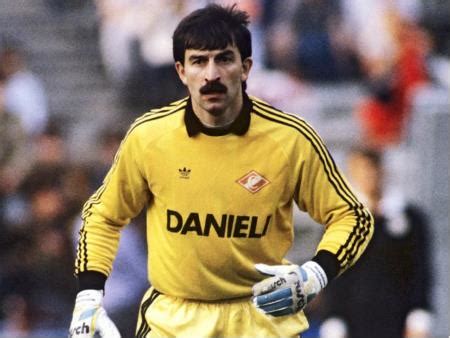 Stanislav cherchesov, born in alagir (north ossetia, russian federation) on 2 september 1963, is. Станислав Черчесов - биография, личная жизнь, тренер ...