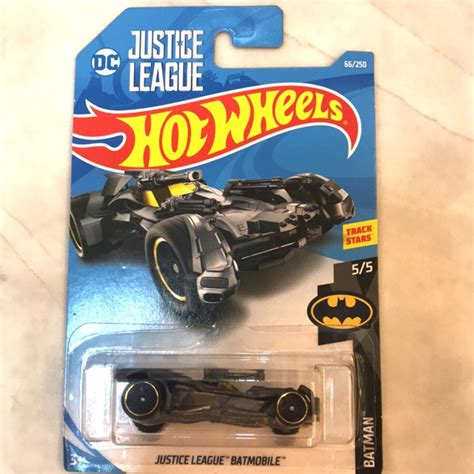 Hot Wheels Justice League Batmobile Shopee Malaysia