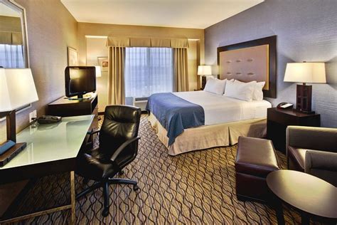 Holiday Inn Detroit Metro Airport An Ihg Hotel 127 ̶1̶5̶7̶ Updated 2023 Prices And Reviews