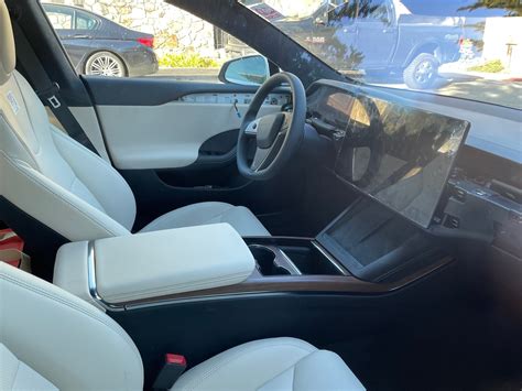 Refresh Tesla Model S Spotted Giving Best View Yet Of New Interior