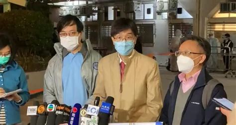人類2003年最終戰勝了沙士疫潮，但17年後同樣源於中國的新病毒已打敗了人類。 港大微生物學系講座教授袁國勇在電視節目中指出，武漢肺炎疫情不會完結，可能夏天時會紓緩，但到冬天或會從南半球輸入個案，在港繼續傳播。 袁國勇 張竹君 武漢肺炎. 東頭邨貴東樓居民連夜撤離 政府刊憲要求強制檢疫-香港商報