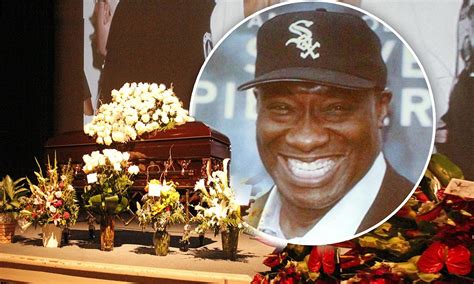 Michael Clarke Duncan Fans Pay Tribute To Late Actor During Public