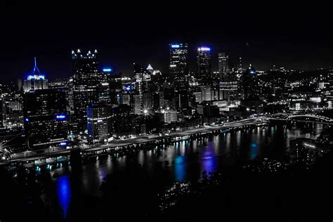 Famous Pittsburgh Skyline To Shine Blue For Three Nights To Honor Greek