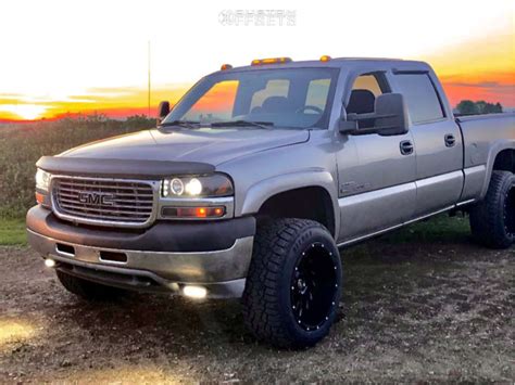 2002 Gmc Sierra 2500 Hd With 20x12 44 Xf Offroad Xf 209 And 33125r20
