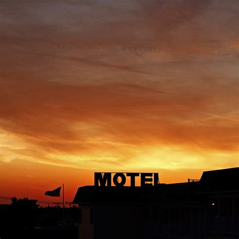 Sunset Over Motel The Sunset Behind A Motel Sign In Long B Flickr