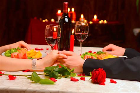 Cómo hacer una cena romántica ideas menus y comidas para enamorados y amantes