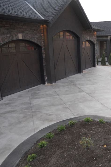 15 Beautiful Driveway Ideas For A Great First Impression Np