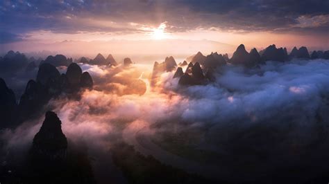 Guilin Yangshuo Mist Windows Theme Wallpaper Preview