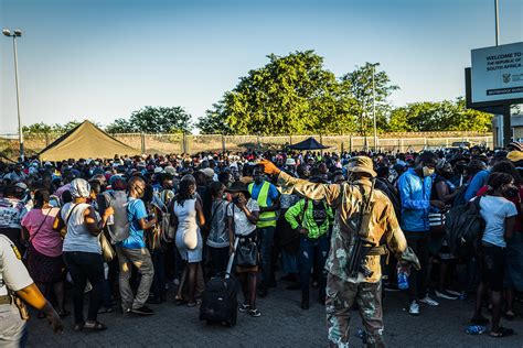 Thousands Stranded At Beitbridge Border Post Newsday Zimbabwe