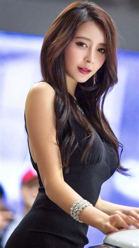 Nah Yun 아시아의 아름다움 아름다운 소녀들 미용 제품