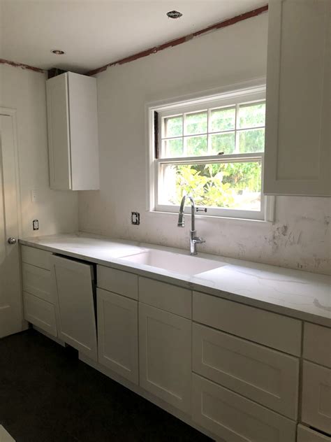 Find out your desired prefab countertops with high quality at low price. Prefab marble look countertops - budget-friendly and DIY ...